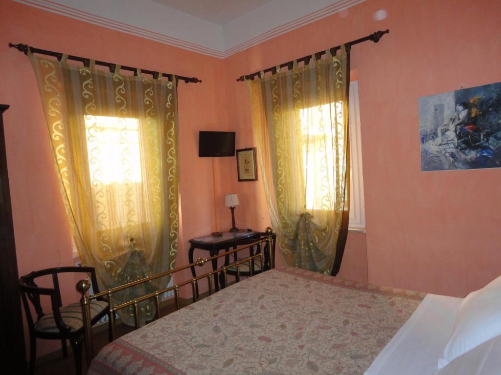 Hotel Morlacchi Перуджа Номер фото
